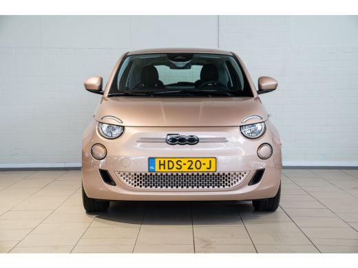 Fiat 500e Urban 42 kWh | Apple Carplay & Android Auto | Parkeersensoren | Climate Controle | Cruise Control... ActivLease financial lease