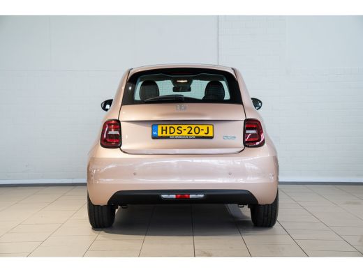 Fiat 500e Urban 42 kWh | Apple Carplay & Android Auto | Parkeersensoren | Climate Controle | Cruise Control... ActivLease financial lease