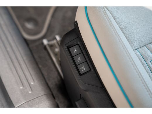 Fiat 600 1.2 Hybrid La Prima | Climate Controle | Lederen Bekleding | Navigatie | Camera | El. Achterklep ... ActivLease financial lease