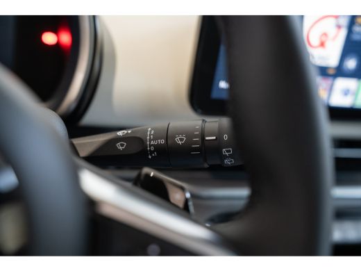 Fiat 600 1.2 Hybrid La Prima | Climate Controle | Lederen Bekleding | Navigatie | Camera | El. Achterklep ... ActivLease financial lease