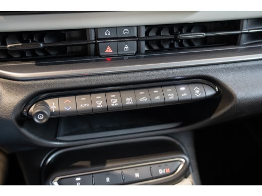 Fiat 600 1.2 Hybrid La Prima | Climate Controle | Lederen Bekleding | Navigatie | Camera | El. Achterklep ... ActivLease financial lease