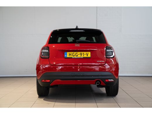 Fiat 600 1.2 Hybrid La Prima | Climate Controle | Lederen Bekleding | Navigatie | Camera | El. Achterklep ... ActivLease financial lease