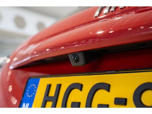 Fiat 600 1.2 Hybrid La Prima | Climate Controle | Lederen Bekleding | Navigatie | Camera | El. Achterklep ... ActivLease financial lease