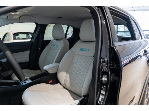 Fiat 600 1.2 Hybrid La Prima | Lederen Bekleding | Stoelverwarming | Climate Controle | Navigatie | Camera... ActivLease financial lease