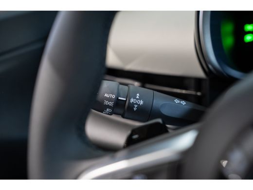 Fiat 600 1.2 Hybrid La Prima | Lederen Bekleding | Stoelverwarming | Climate Controle | Navigatie | Camera... ActivLease financial lease