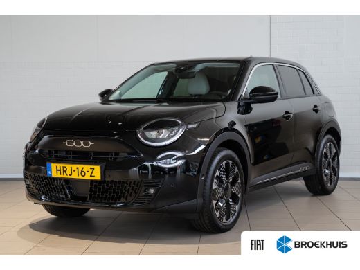 Fiat 600 1.2 Hybrid La Prima | Stoelverwarming | Lederen Bekleding | Navigatie | Camera | El. Achterklep |...