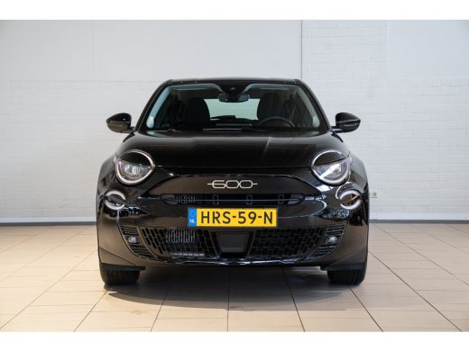 Fiat 600 1.2 Hybrid Urban | Apple Carplay & Android Auto | Parkeersensoren | Bluetooth | Cruise Controle |... ActivLease financial lease