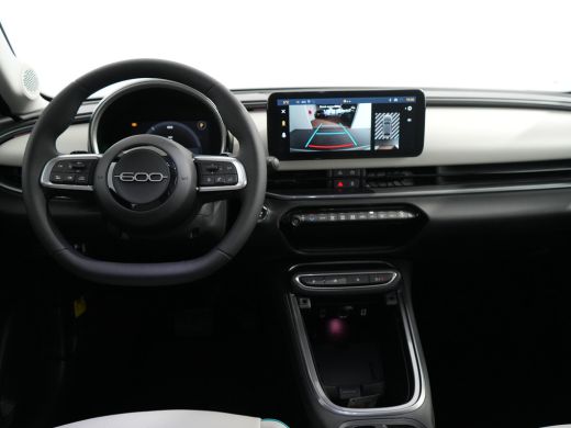 Fiat 600 La Prima | 10,25" touchscreen radio met Bluetooth, DAB & USB | 18" lichtmetalen velgen Diamont Cu... ActivLease financial lease