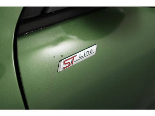 Ford Kuga Plug-In Hybrid ST-Line | Trekhaak Elek. Wegklapbaar | Elek. Panoramadak | Winter Pack | Driver As... ActivLease financial lease