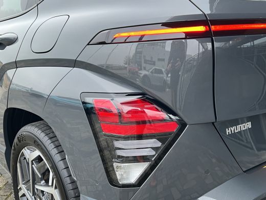 Hyundai Kona 1.6 GDI 141pk HEV N Line | Premium audio | 360 camera | Bestuurdersstoel met geheugen | Adaptive ... ActivLease financial lease