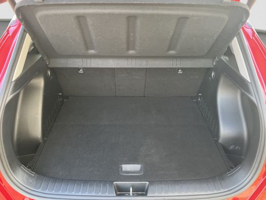 Hyundai Kona 1.6 GDI HEV 141pk Comfort Smart | Camera | Draadloos carplay | Climate control | Adaptive cruise ... ActivLease financial lease