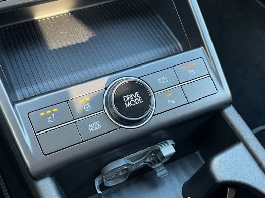 Hyundai Kona 1.6 GDI HEV 141pk Comfort Smart | Camera | Draadloos carplay | Climate control | Adaptive cruise ... ActivLease financial lease