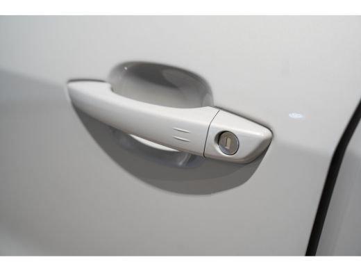 Jeep Avenger 54 kWh | 8 Jaar Garantie | Warmtepomp | Navigatie | Climate Controle | Stoelverwarming | Apple Ca... ActivLease financial lease