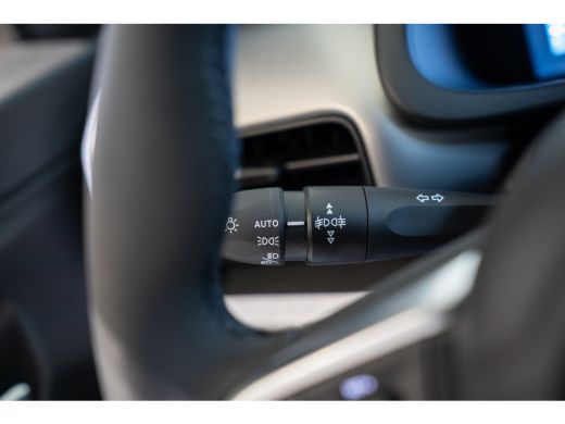 Jeep Avenger 54 kWh | 8 Jaar Garantie | Warmtepomp | Navigatie | Climate Controle | Stoelverwarming | Apple Ca... ActivLease financial lease