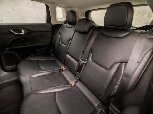 Jeep Compass 4xe 240 Plug-in Hybrid Electric S 240Pk Automaat (VIRTUAL COCKPIT, APPLE CARPLAY, GROOT NAVI, CAM... ActivLease financial lease