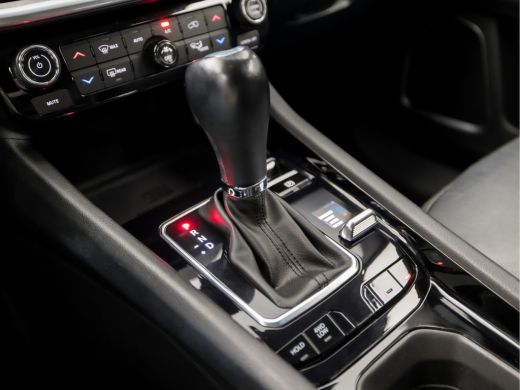 Jeep Compass 4xe 240 Plug-in Hybrid Electric S 240Pk Automaat (VIRTUAL COCKPIT, APPLE CARPLAY, GROOT NAVI, LED... ActivLease financial lease