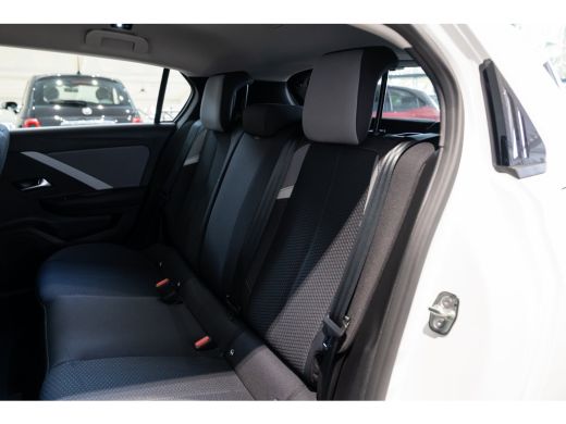 Opel Astra 1.6 Turbo Plug-In Hybrid 180PK | Adaptive Cruise C. | Groot Navi | Parkeersensoren | Apple Carpla... ActivLease financial lease