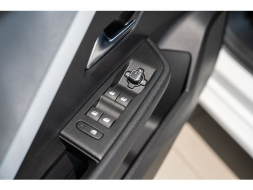 Opel Astra 1.6 Turbo Plug-In Hybrid 180PK | Adaptive Cruise C. | Groot Navi | Parkeersensoren | Apple Carpla... ActivLease financial lease