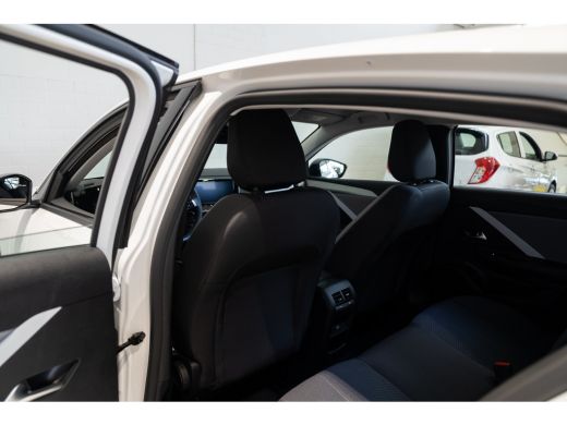 Opel Astra 1.6 Turbo Plug-In Hybrid 180PK | Adaptive Cruise C. | Groot Navi | Parkeersensoren | Apple Carpla... ActivLease financial lease