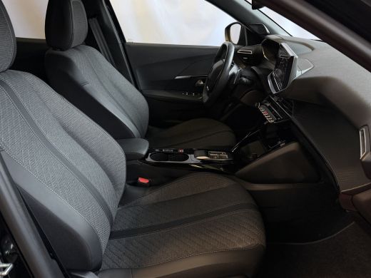 Peugeot 2008 1.2 HYBRID 145e ALLURE CARPLAY I-COCKPIT NAVI ADAP.CRUISE ✅Top Auto's Wijchen , 30 Jaar Specialis... ActivLease financial lease