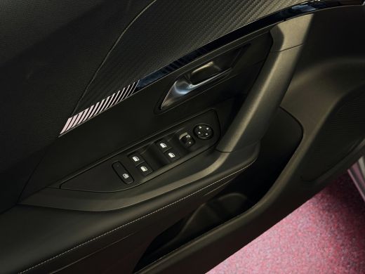 Peugeot 2008 1.2 HYBRID 145e ALLURE CARPLAY I-COCKPIT NAVI CAMERA ADAP.CRUISE ✅Top Auto's Wijchen , 30 Jaar Sp... ActivLease financial lease