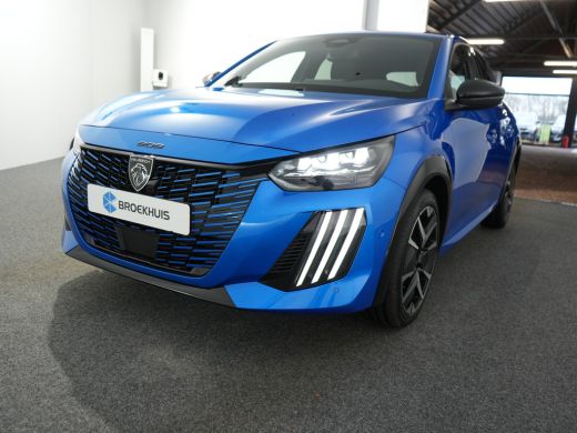 Peugeot 208 GT | Armsteunen op de voorportieren bekleed met kunstleder met groen sierstiksel (GT-Line) | Clim... ActivLease financial lease