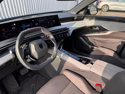 Peugeot 5008 1.2 Hybrid 136PK Allure Automaat | 360 Camera | Navigatie | Adaptive Cruise Control | Keyless | N... ActivLease financial lease