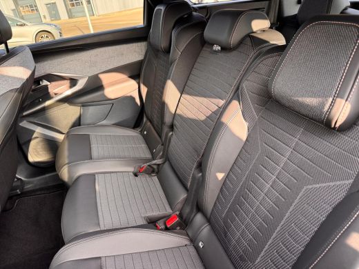 Peugeot 5008 1.2 Hybrid 136PK Allure Automaat | 360 Camera | Navigatie | Adaptive Cruise Control | Keyless | N... ActivLease financial lease