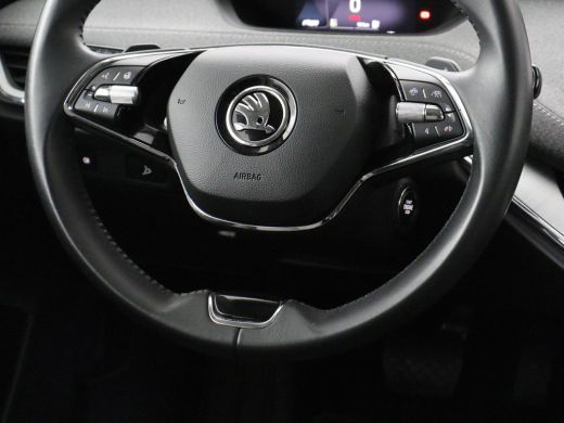 Skoda Enyaq iV 60 | Stoelverwarming | Matrix LED | Camera | Keyless | Stuurverwarming | Carplay | 20'' | Half le... ActivLease financial lease