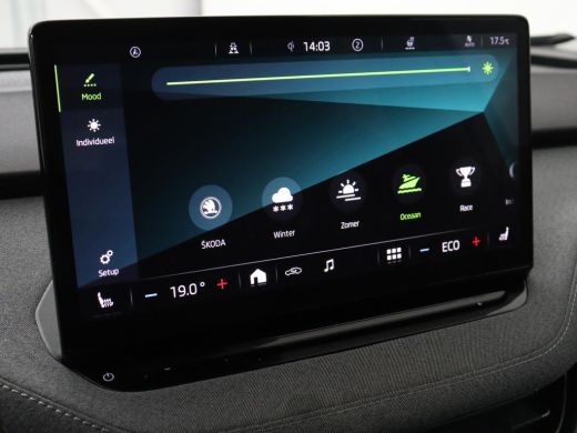 Skoda Enyaq iV 60 | Stoelverwarming | Matrix LED | Camera | Keyless | Stuurverwarming | Carplay | 20'' | Half le... ActivLease financial lease