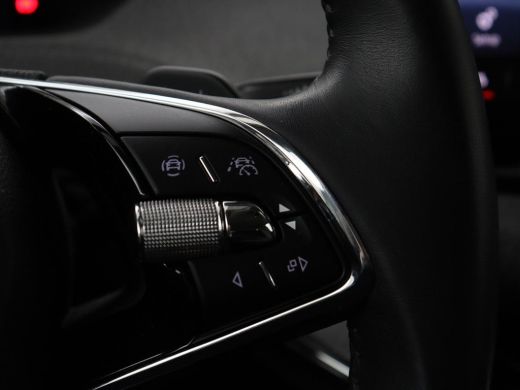 Skoda Enyaq iV 60 | Stoelverwarming | Matrix LED | Camera | Keyless | Stuurverwarming | Carplay | 20'' | Half le... ActivLease financial lease