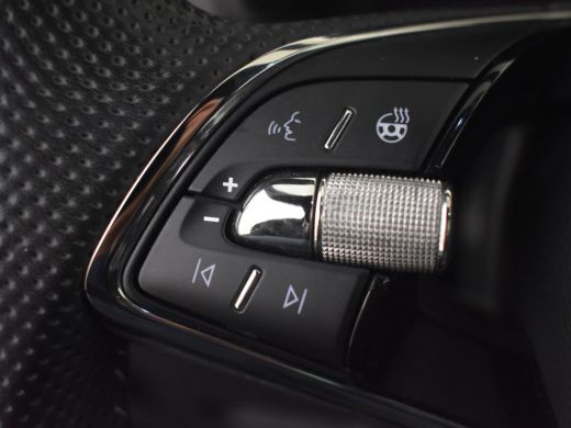 Skoda Karoq 1.5 TSI ACT Sportline Business 150pk DSG/AUTO | Achteruitrijcamera | Navigatie | Cruise control |... ActivLease financial lease