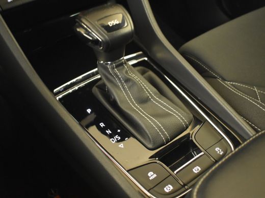 Skoda Karoq 1.5 TSI ACT Sportline Business 150pk DSG/AUTO | Achteruitrijcamera | Navigatie | Cruise control |... ActivLease financial lease