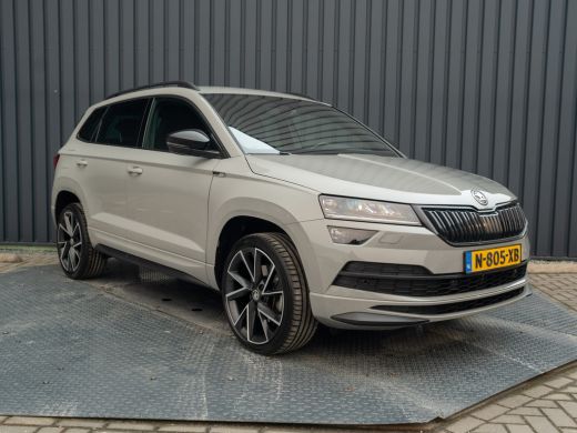 Skoda Karoq 1.5 TSI ACT Sportline Business | Trekhaak wegkl. | Camera | Prijs Rijklaar!! ActivLease financial lease