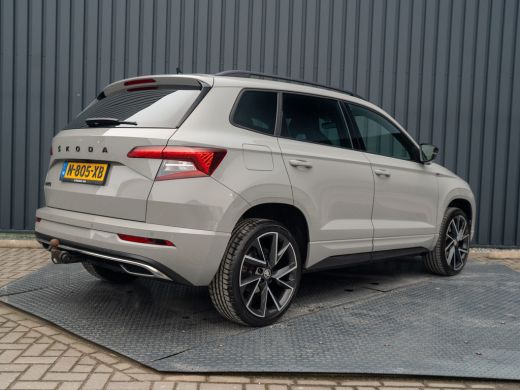 Skoda Karoq 1.5 TSI ACT Sportline Business | Trekhaak wegkl. | Camera | Prijs Rijklaar!! ActivLease financial lease