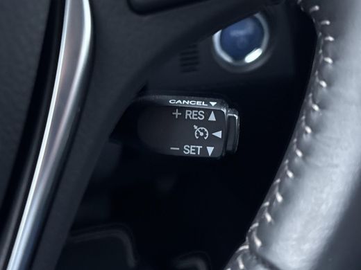 Toyota Auris 1.8 Hybrid Active **NAVIGATIE/ CRUISE CONTROL/ CLIMATE CONTROL/ PARKEERCAMERA** ActivLease financial lease