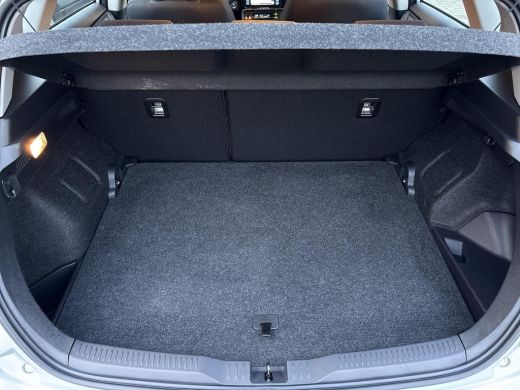 Toyota Auris 1.8 Hybrid Active **NAVIGATIE/ CRUISE CONTROL/ CLIMATE CONTROL/ PARKEERCAMERA** ActivLease financial lease