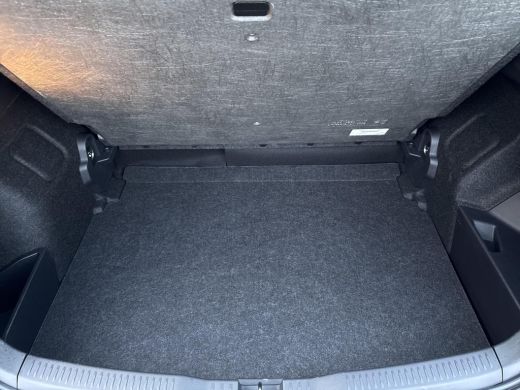 Toyota Auris 1.8 Hybrid Active **NAVIGATIE/ CRUISE CONTROL/ CLIMATE CONTROL/ PARKEERCAMERA** ActivLease financial lease