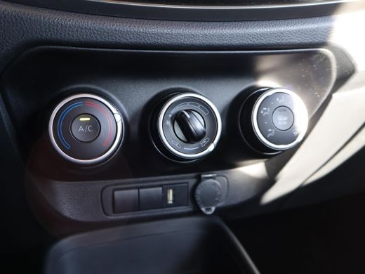 Toyota Aygo 1.0 VVT-i MT PLAY + ADAPTIVE CRUISE | CAMERA | APPLE CARPLAY | ANDROID AUTO | DAB ActivLease financial lease