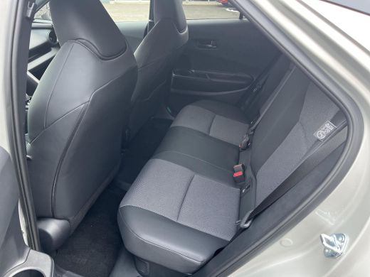 Toyota C-HR 2.0 Plug-in Hybrid 220 Executive | Navigatie | Apple CarPlay/Android auto | Achteruitrijcamera | ... ActivLease financial lease