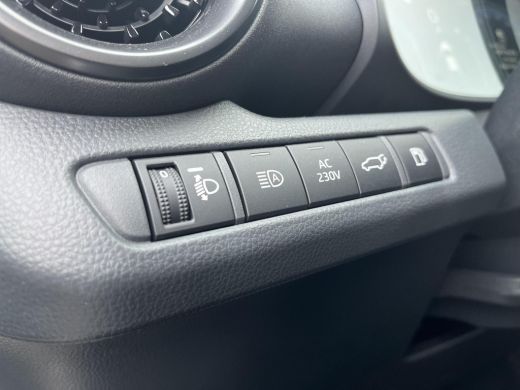 Toyota C-HR 2.0 Plug-in Hybrid 220 Executive | Navigatie | Apple CarPlay/Android auto | Achteruitrijcamera | ... ActivLease financial lease