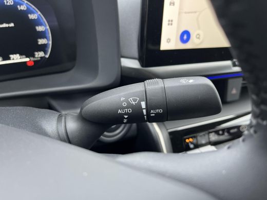 Toyota C-HR 2.0 Plug-in Hybrid 220 Executive | Navigatie | Apple CarPlay/Android auto | Achteruitrijcamera | ... ActivLease financial lease