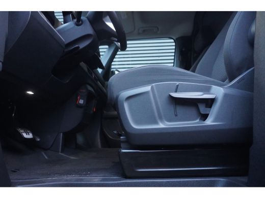 Volkswagen ID. Buzz Cargo Cargo ID. Buzz Cargo 286 pk, Bulli Edition,  Achteruitrijcamera, Bijrijdersstoel, Navigatie, Acht... ActivLease financial lease