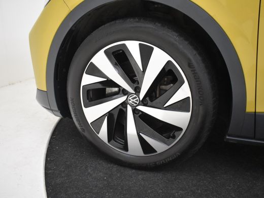 Volkswagen ID.4 First 77 kWh 204pk | Navigatie | Adaptief cruise control | Parkeersensoren v+a | App connect | St... ActivLease financial lease