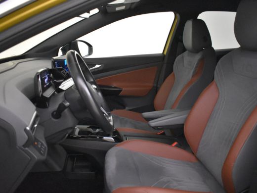Volkswagen ID.4 First 77 kWh 204pk | Navigatie | Adaptief cruise control | Parkeersensoren v+a | App connect | St... ActivLease financial lease