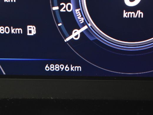 Volkswagen Passat GTE Business | Panorama dak | Trekhaak | Park assist | Dodehoekdetectie | Navigatie | Adaptief cr... ActivLease financial lease