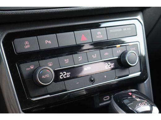 Volkswagen T-Cross 1.5 TSI Style Business R 149PK | Achteruitrijcamera | Cruise control adaptief | Hill hold functie ActivLease financial lease