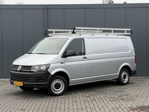 Volkswagen Transporter 2.0 TDI 150 PK / L2H1 / 1e EIG. / IMPERIAAL / TREKHAAK / AIRCO / CRUISE / PDC ActivLease financial lease