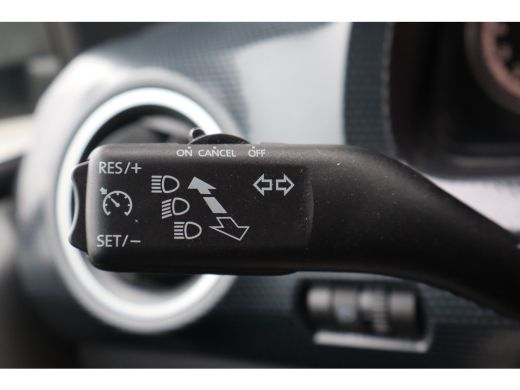 Volkswagen up! 1.0 65PK | Airco | Centrale deurvergrendeling met afstandsbediening | LED dagrijverlichting ActivLease financial lease