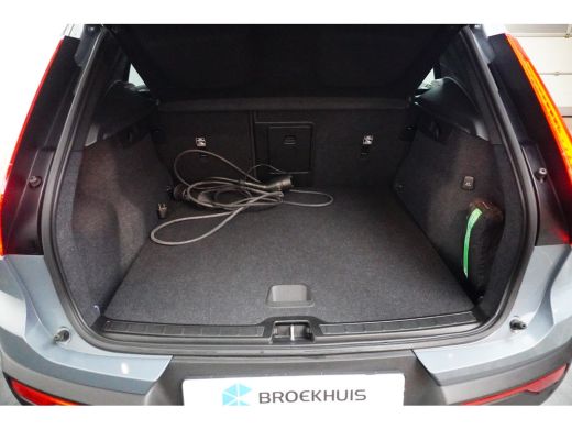 Volvo  XC40 T4 Recharge Plus Dark Harman/Kardon | Elek Stoel | Camera | Trekhaak | Stoel- & Stuurverwarming |... ActivLease financial lease